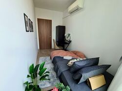 Queens (D3), Condominium #587628721